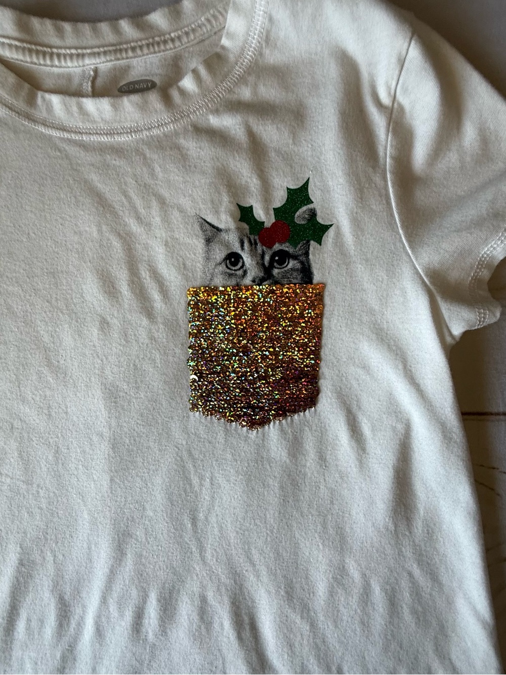 Old Navy Cream Short-Sleeve Tee with Gold Flip Sequin Pocket size XL (14) - Picture 3 of 6